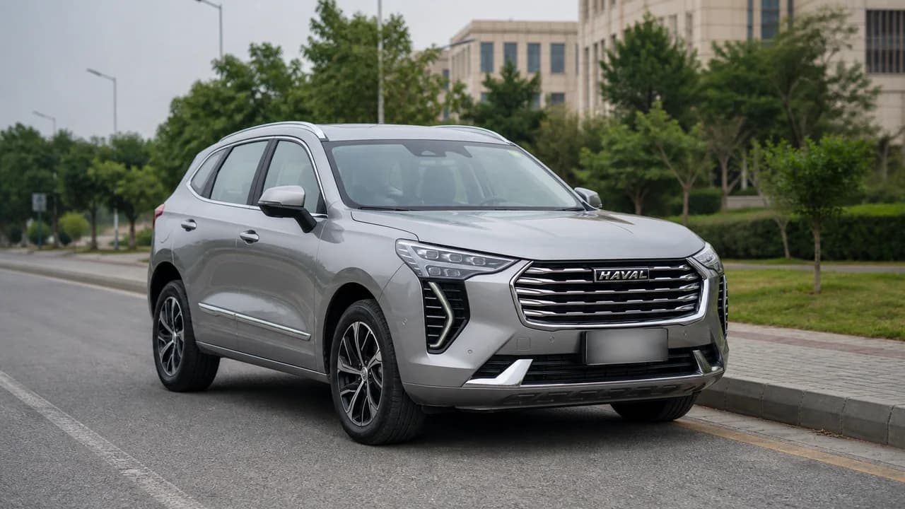 Haval Jolion for hire with driver in Islamabad